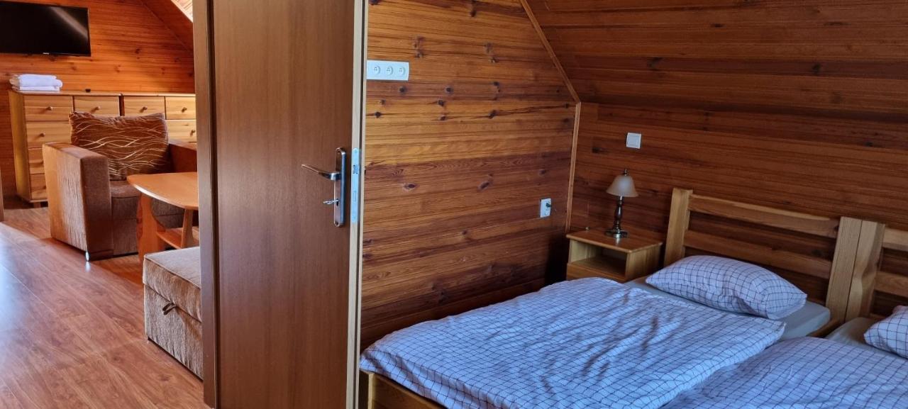 Chata Linia Kokava nad Rimavicou Buitenkant foto