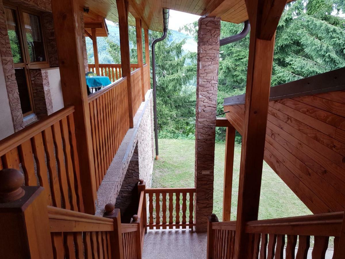 Chata Linia Kokava nad Rimavicou Buitenkant foto